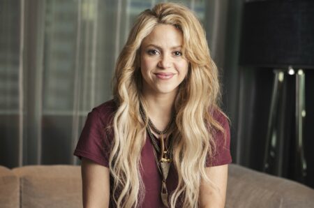 Shakira é acusada de seis crimes na Espanha, incluindo fraude