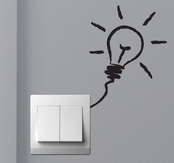 Interruptor com adesivo na parede de lâmpada. 