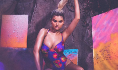 Selena Gomez de maiô provou que ‘corpos reais’ são lindos
