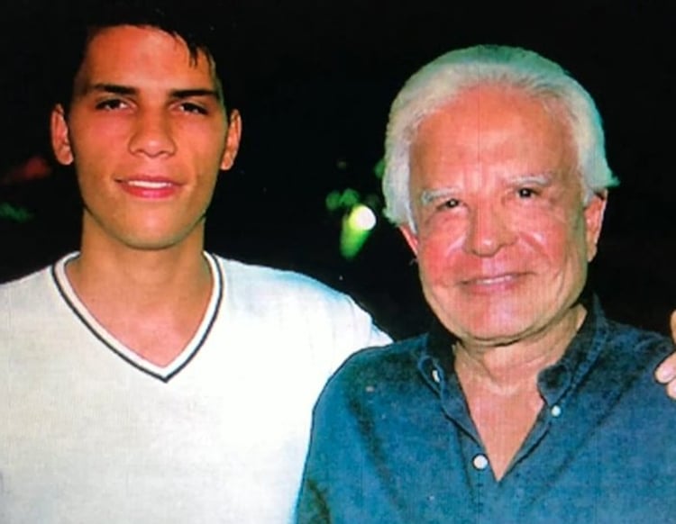Foto de Cid Moreira e o filho Roger.