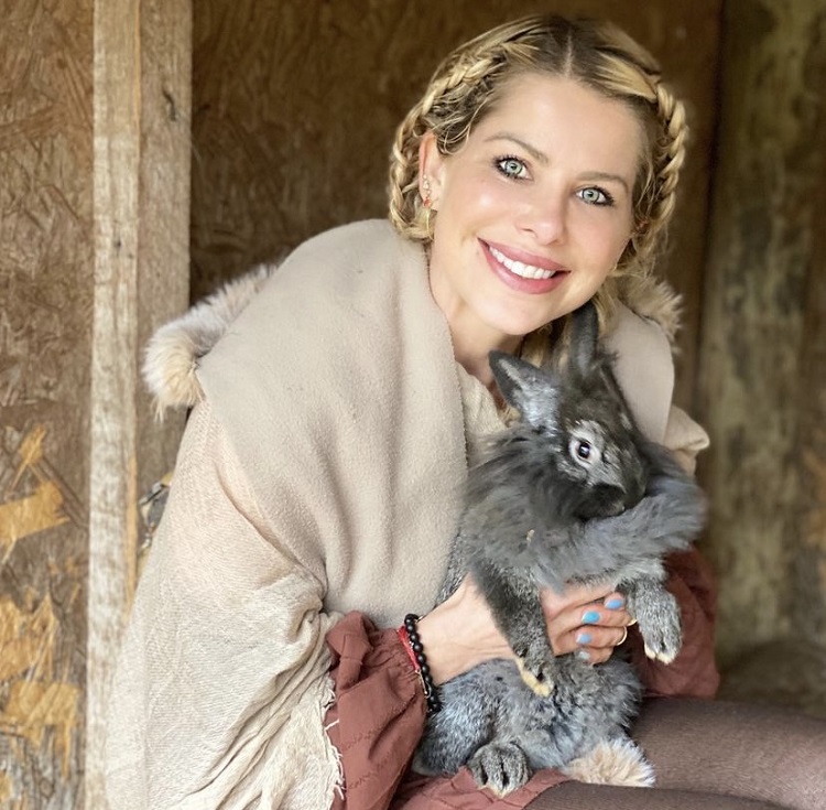 Foto de Karina Bacchi, vencedora de A Fazenda 2