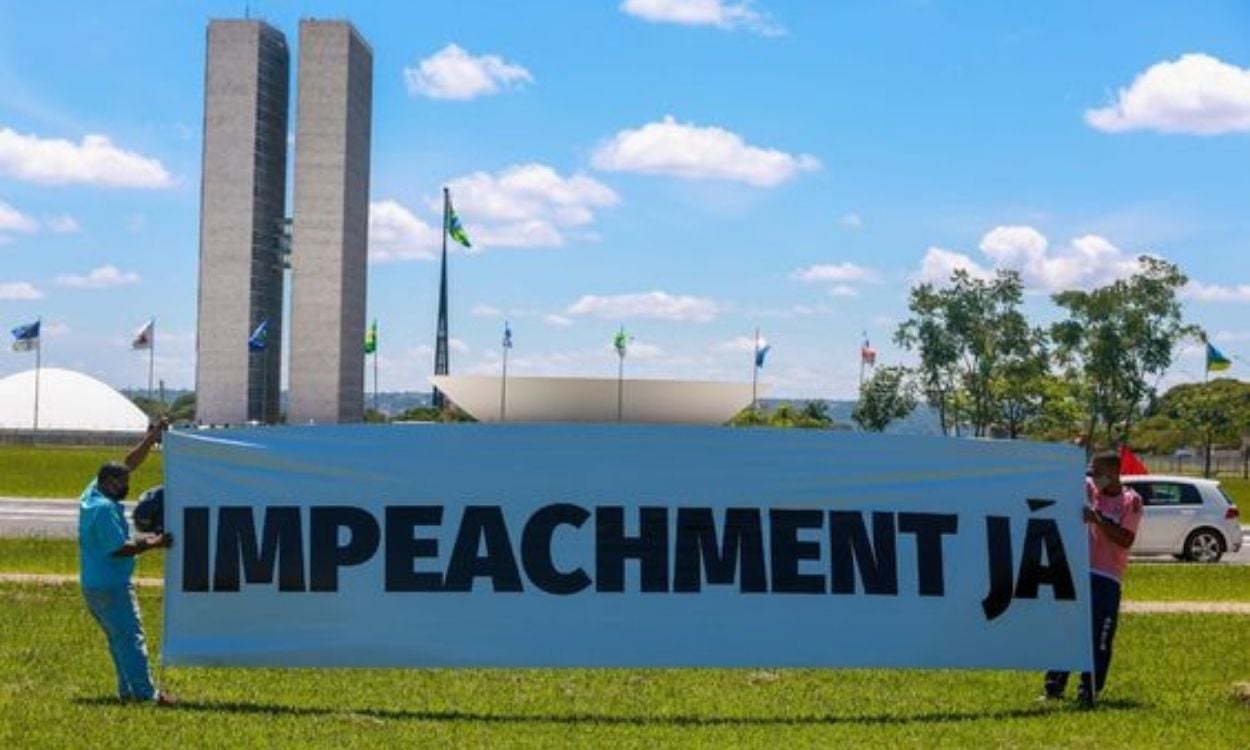 Imagem representando quando ocorre um impeachment