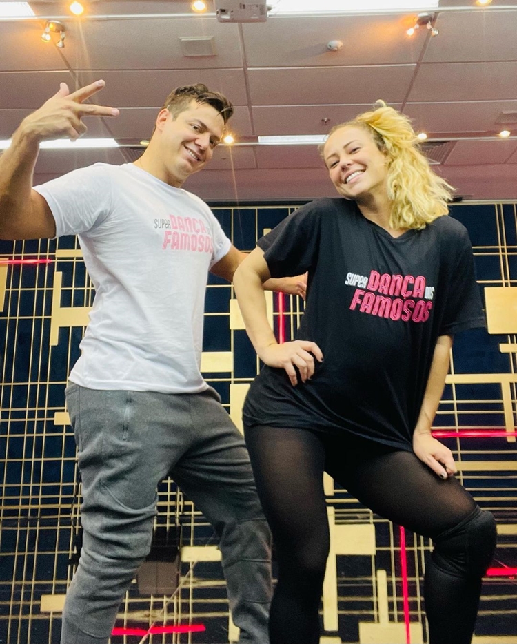 Foto de Leandro Azevedo e Paolla Oliveira.