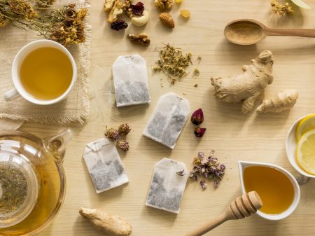 Chá para emagrecer: 10 ervas que ajudam a secar a barriga