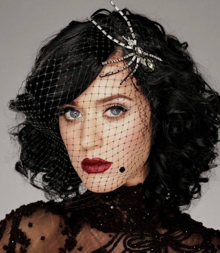 Katy Perry usando fantasia de halloween