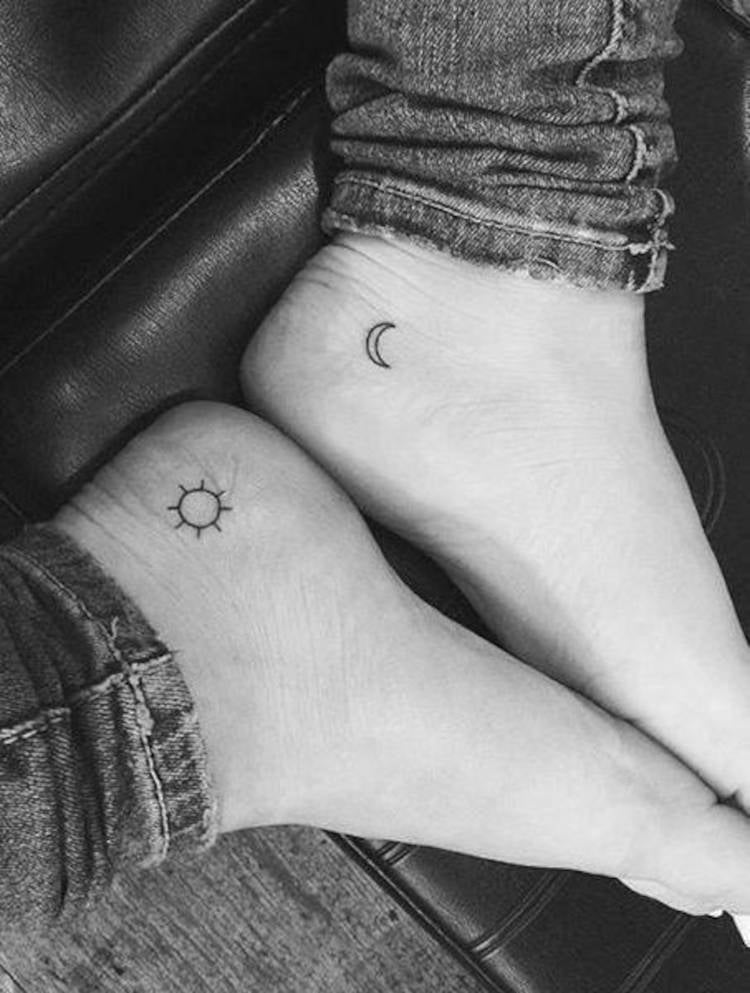 Tatuagem com sol e lua