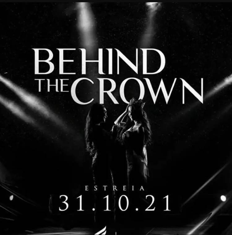 poster da série Behind the Crown