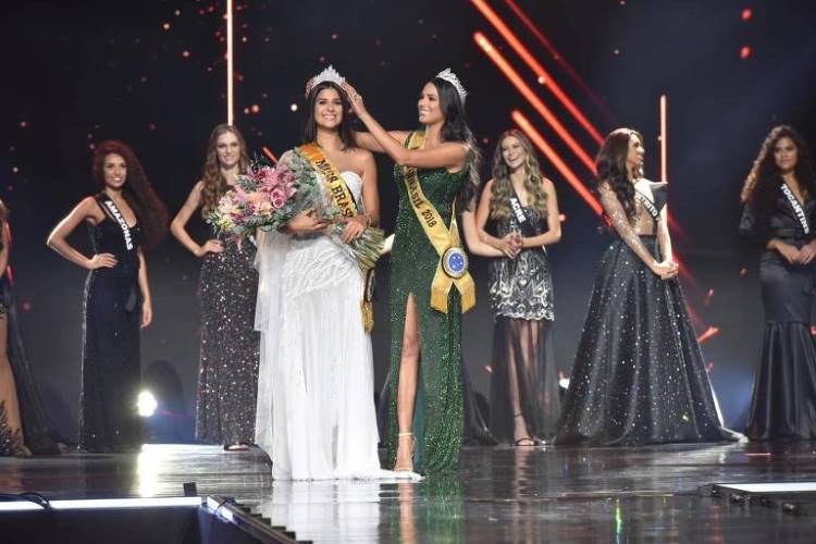 coroação da Miss Brasil 2019