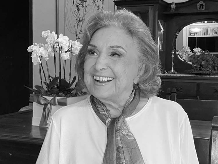 Eva Wilma, atriz, morreu por conta da disseminação de um câncer no ovário pelo corpo. Foto de Eva Wilma - Partiu em maio de 2021.