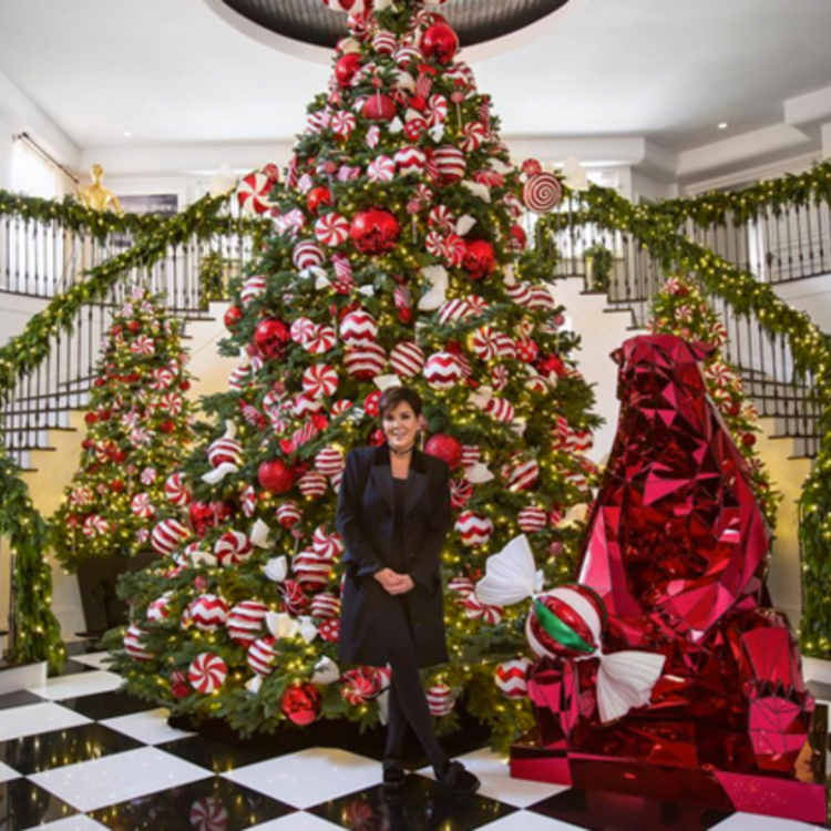 Foto de Kris Jenner - Decoração de fim de ano dos famosos.