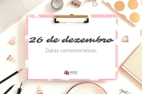 "26 de dezembro" escrito em prancheta rosa.