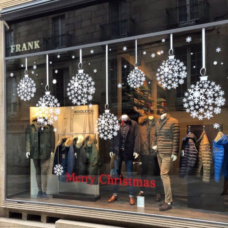 Vitrine de Natal - Ideias e dicas inspiradoras para decoração de vitrines  de lojas em 40 fotos | Fashion Bubbles