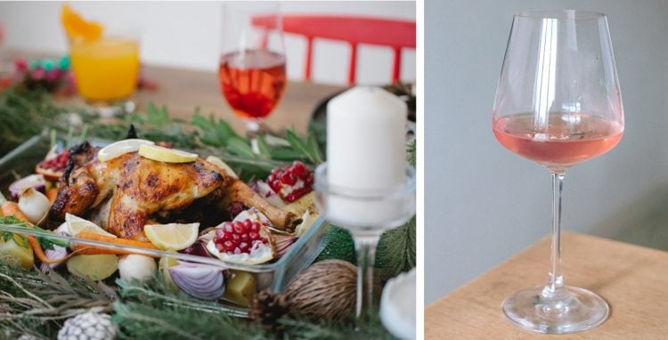 Foto de Peru de Natal assado , foto da direita taça de vinho rosé