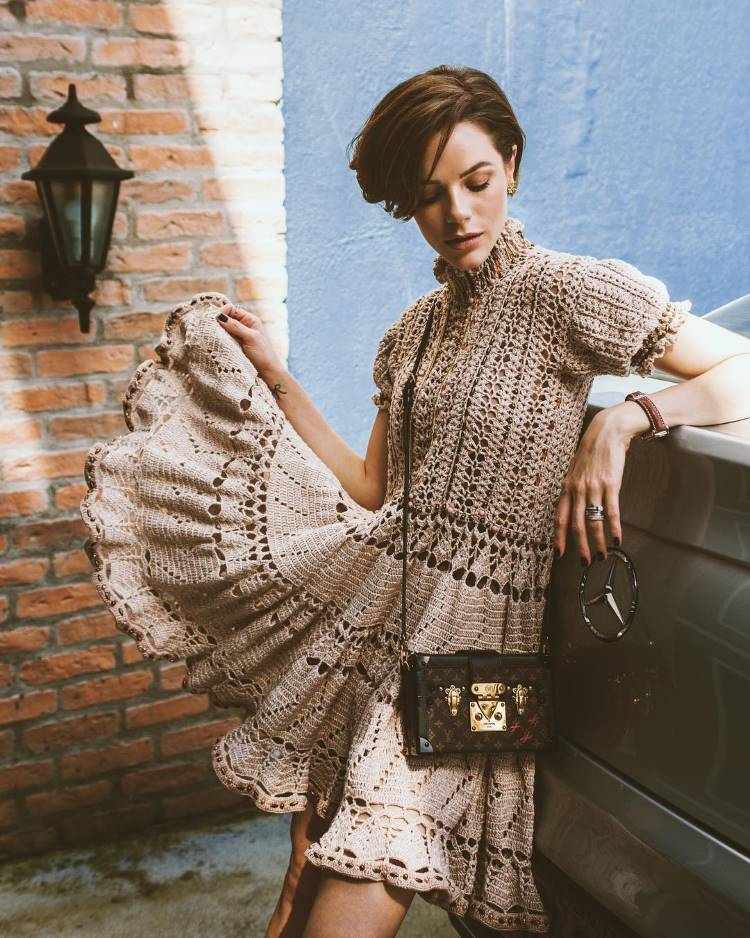 vestido feito à mão