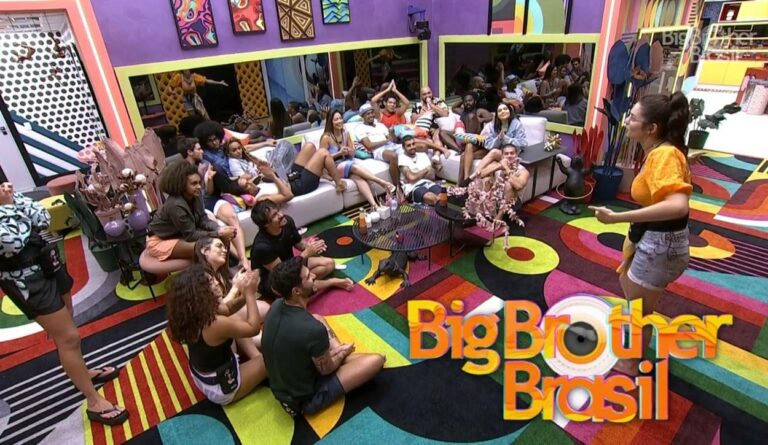 Foto com todos os participantes do BBB 22.