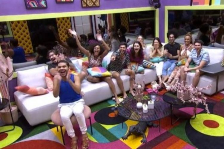 Live do líder começa quarta-feira Live do líder começa quarta-feira