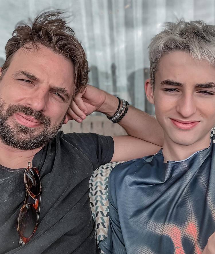 Ator Cássio Reis e filho Noah. Foto de Ator Cássio Reis e filho Noah.