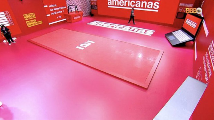 Campo de provas do BBB 22, caracterizado na cor vermelha. Prova do Líder do BBB 22 será da Americanas