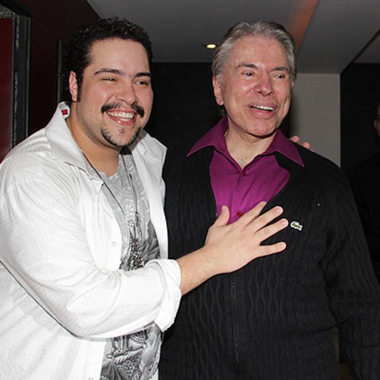 Foto de Tiago Abravanel e Silvio Santos.