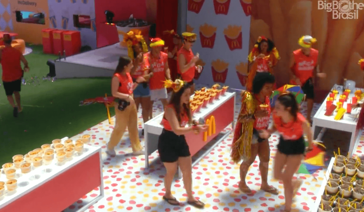 Elenco do BBB 22 recebeu lanches do McDonalds (Fonte: Globo)