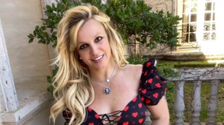 Britney Spears se encanta com doce de confeitaria brasileira
