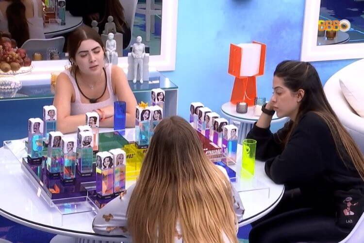 Jade Picon, Laís Caldas e Bárbara Heck no Quarto do Líder Jade Picon, Laís Caldas e Bárbara Heck no Quarto do Líder