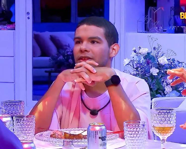 Vinicius do BBB 22 no reality show. Foto de Viny do BBB 22.