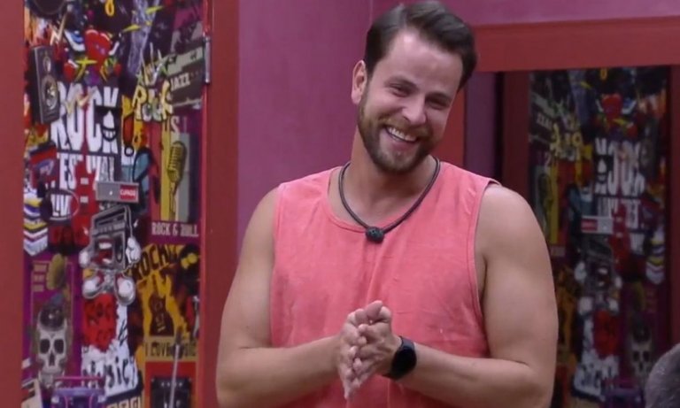 Gustavo está no Paredão Falso do BBB 22