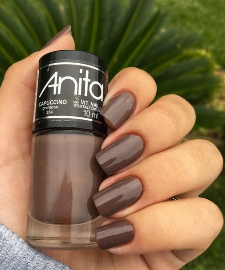 Unhas capuccino