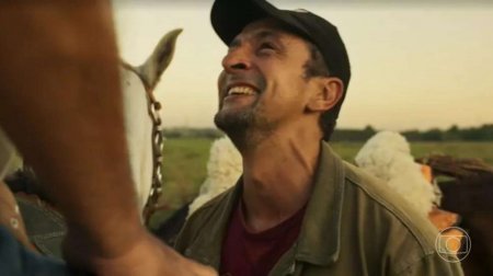 Pantanal – Zé Lucas é reconhecido por José Leôncio como filho e emoção toma conta
