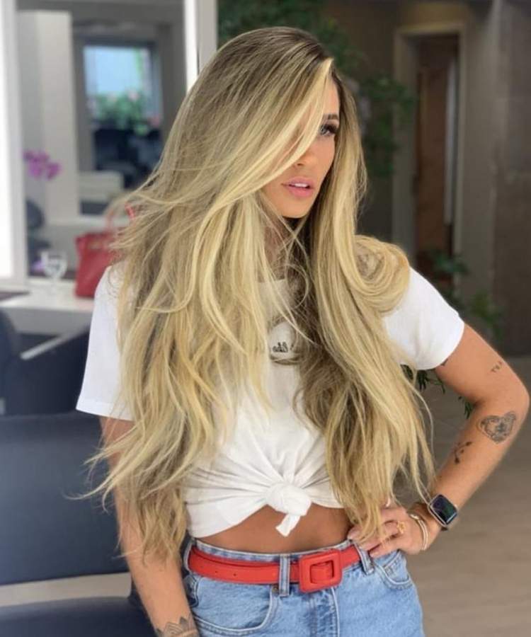 corte de cabelo longo liso loiro. Foto corte de cabelo longo liso.