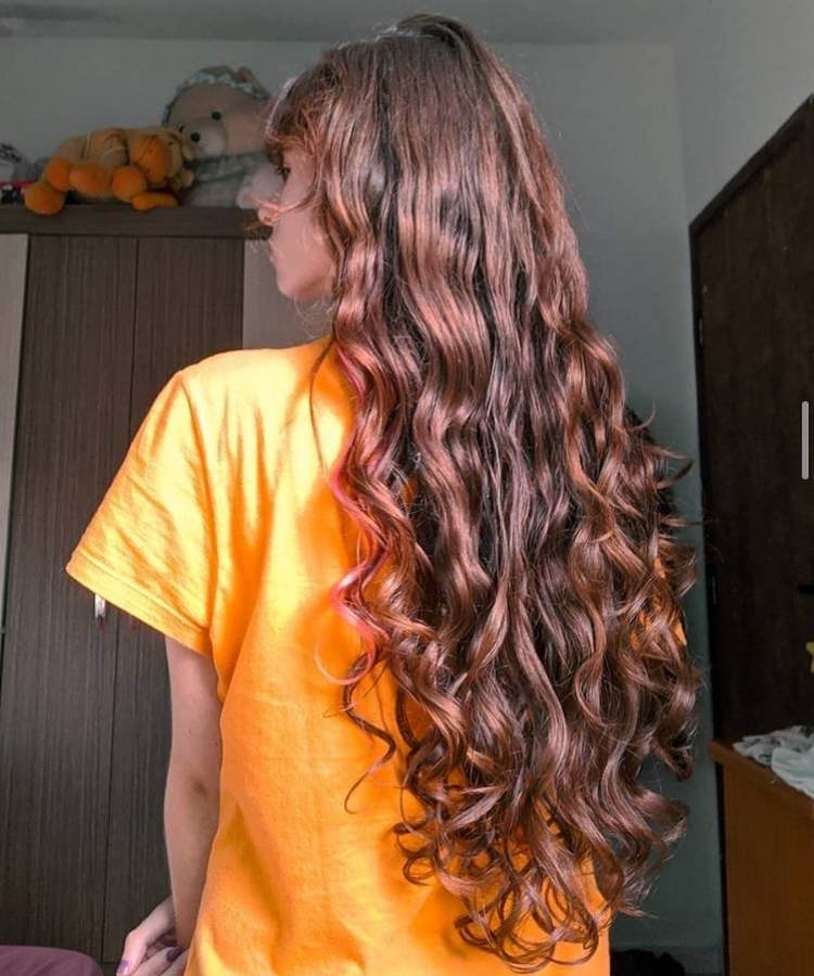 Corte cabelos cacheados super longo. Corte cabelos cacheados super longo.