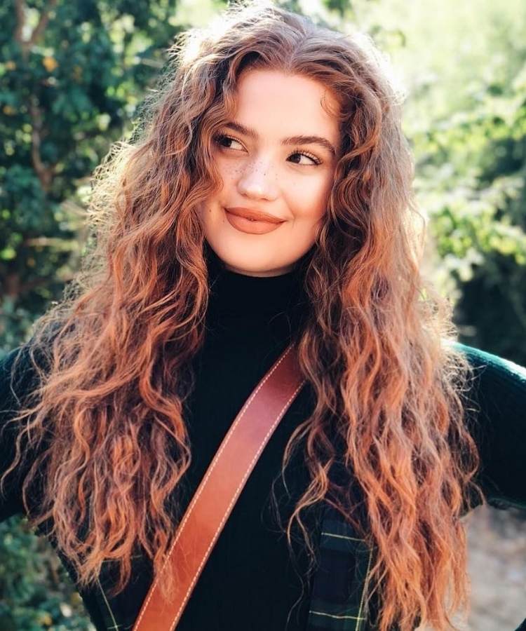 Corte cabelo longo ondulado ruivo. Corte cabelo longo ondulado ruivo.