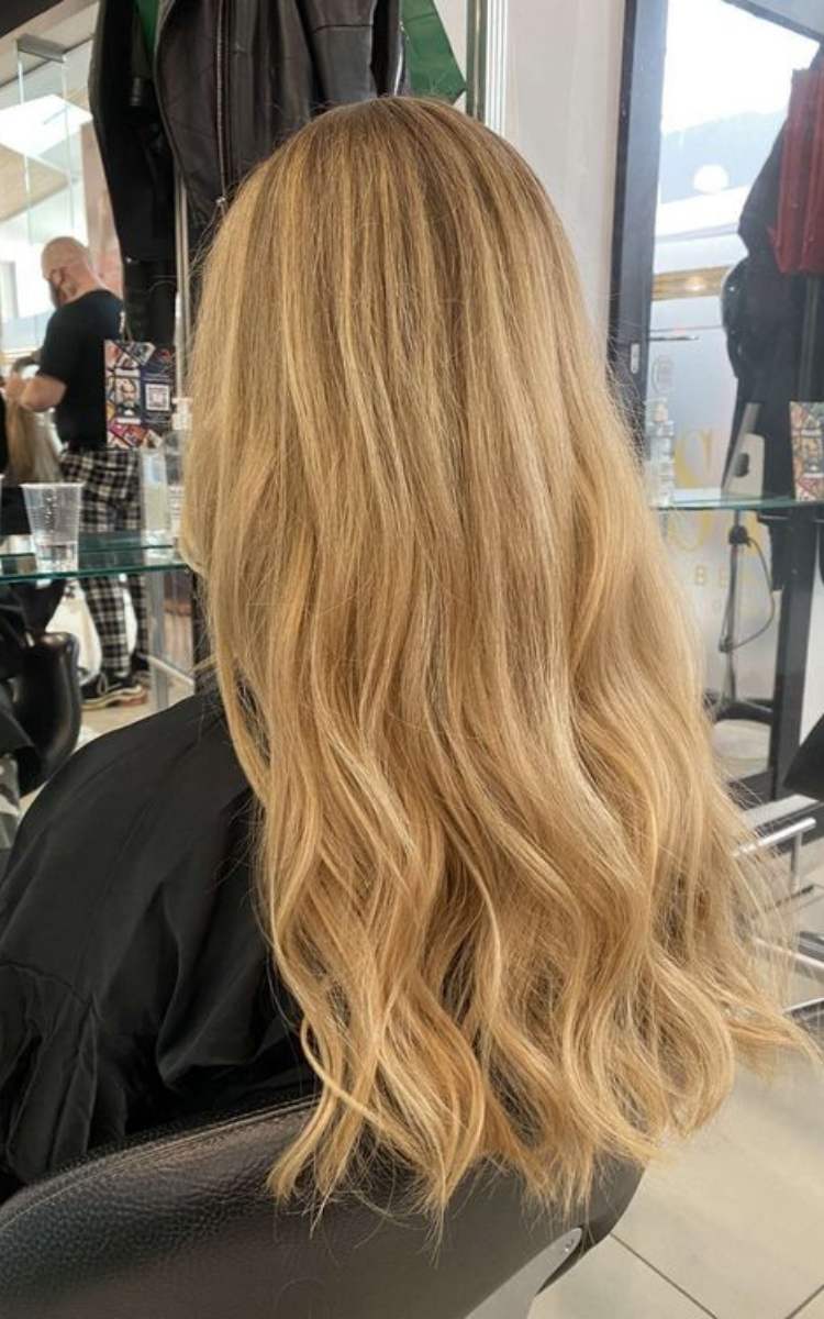corte de cabelo reto. Foto corte de cabelo reto.