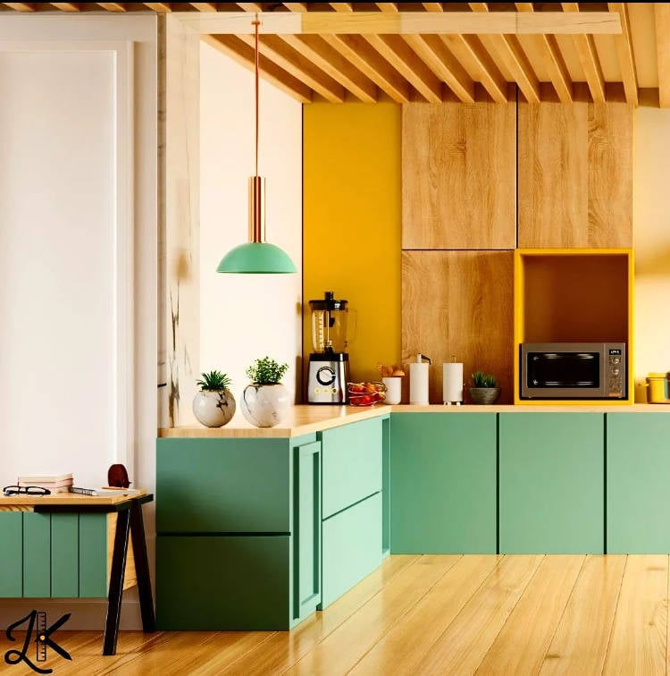 Armário de cozinha planejado verde e amadeirado.