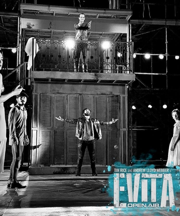 Conheça o musical Evita