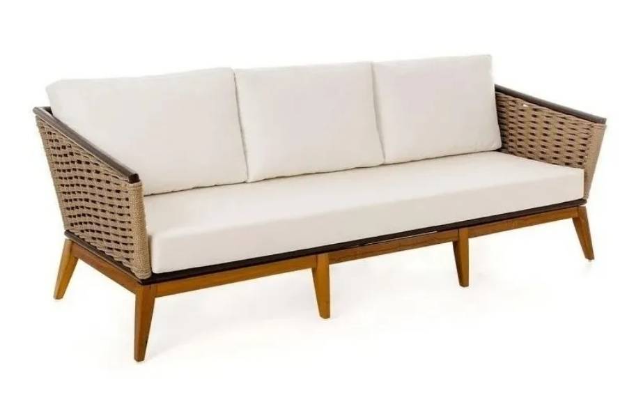 Sofá de madeira com estofado branco.