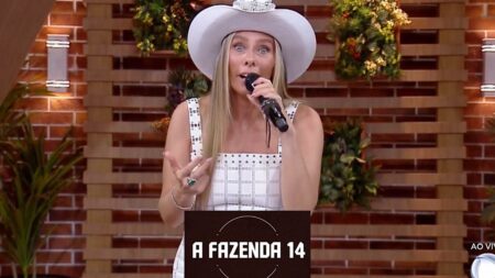 Galisteu ao vivo em A Fazenda.