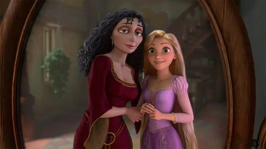 Mamãe Gothel do lado de sua filha Rapunzel