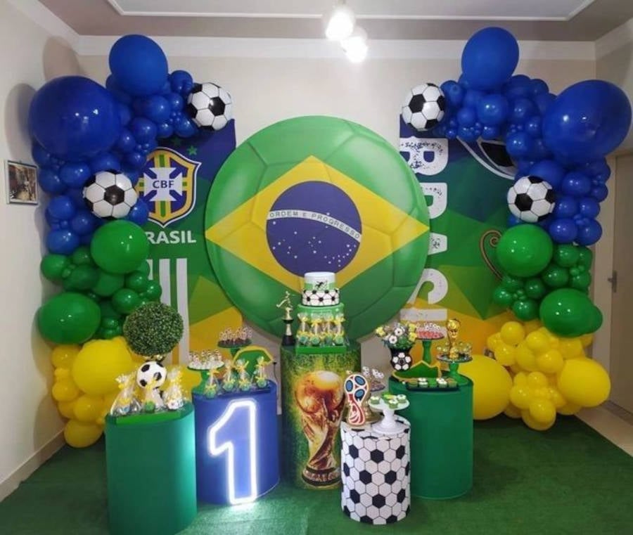 Aniversário de 1 ano do Brasil.