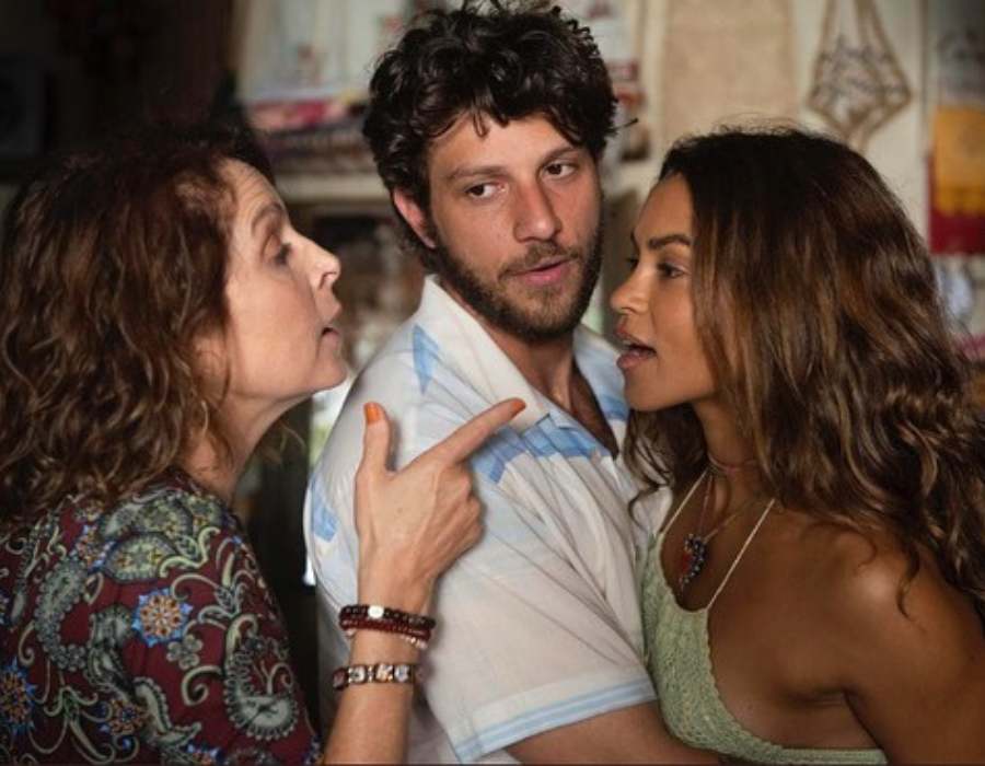 Imagem de Drica Moraes, Chay Suede e Lucy Alves na novela Travessia.