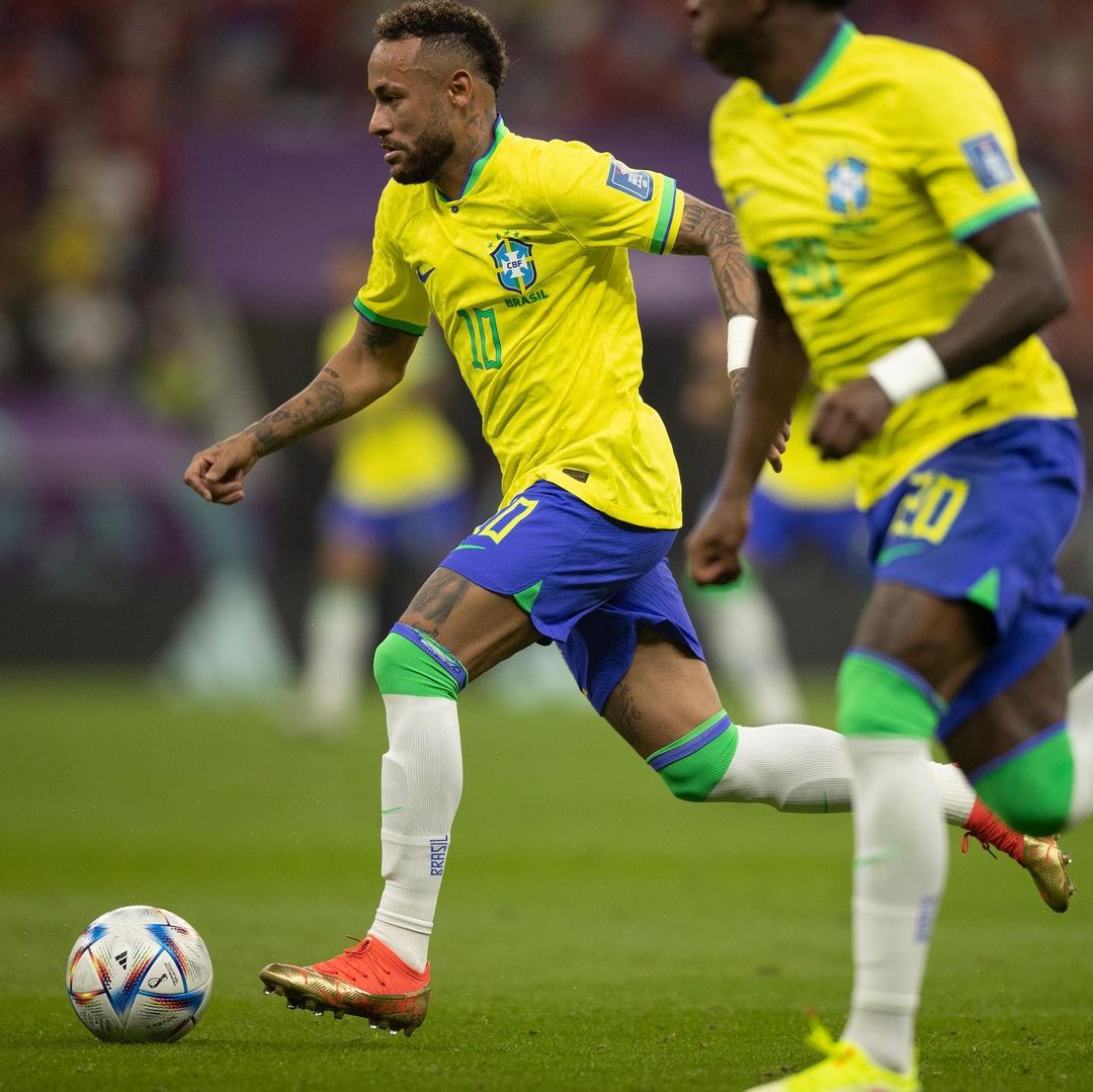 Neymar no jogo do Brasil contra a Sérvia