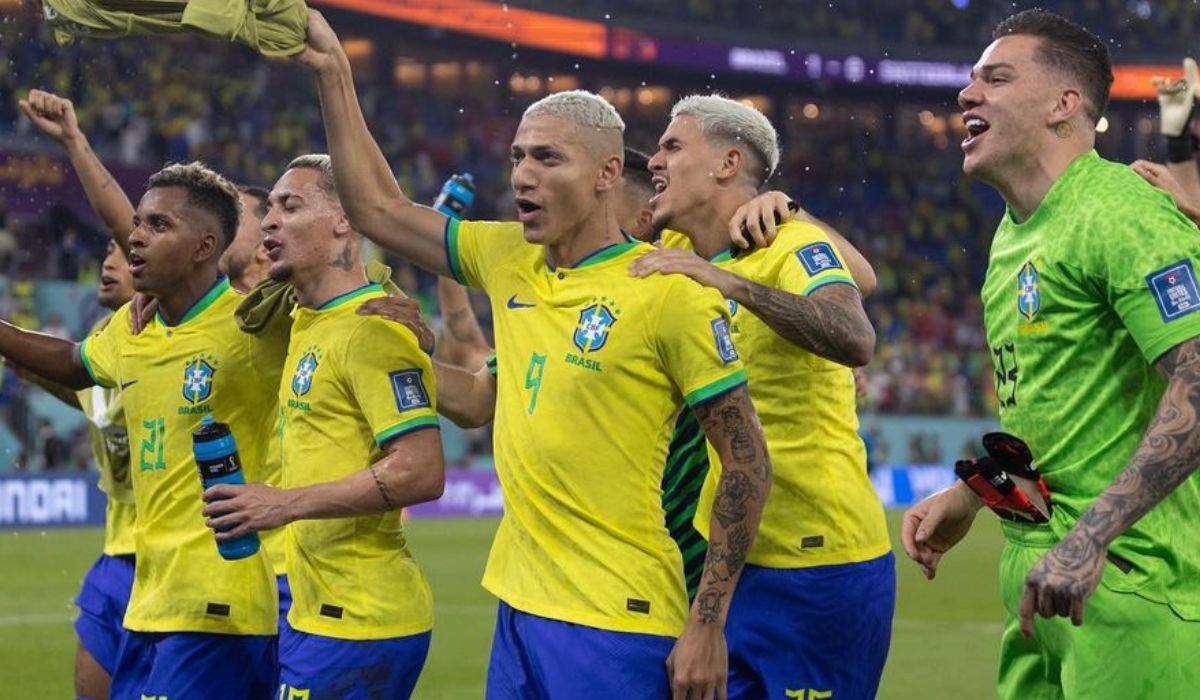 Jogadores do Brasil comemorando