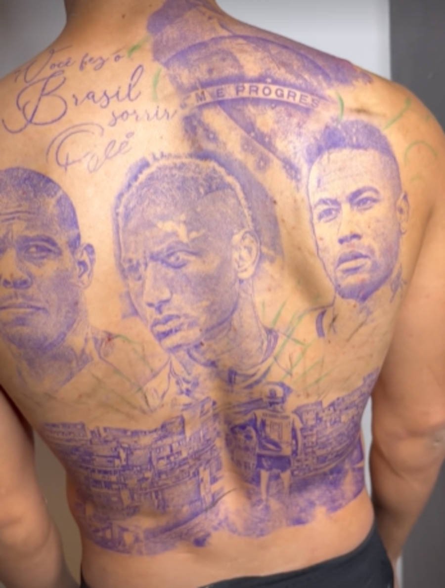 Richarlison faz tatuagem com rosto de Neymar e Ronaldo.