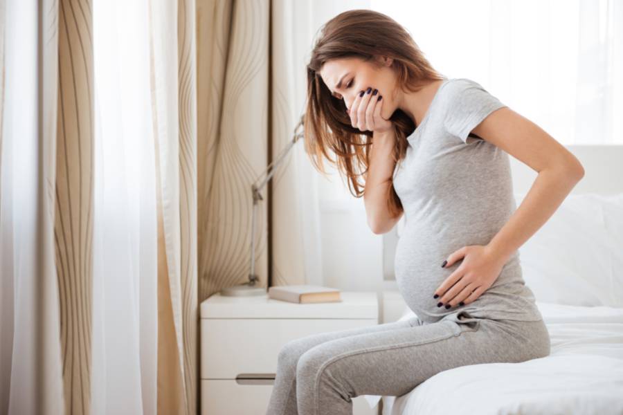 Enjoo é um dos sintomas de gravidez.