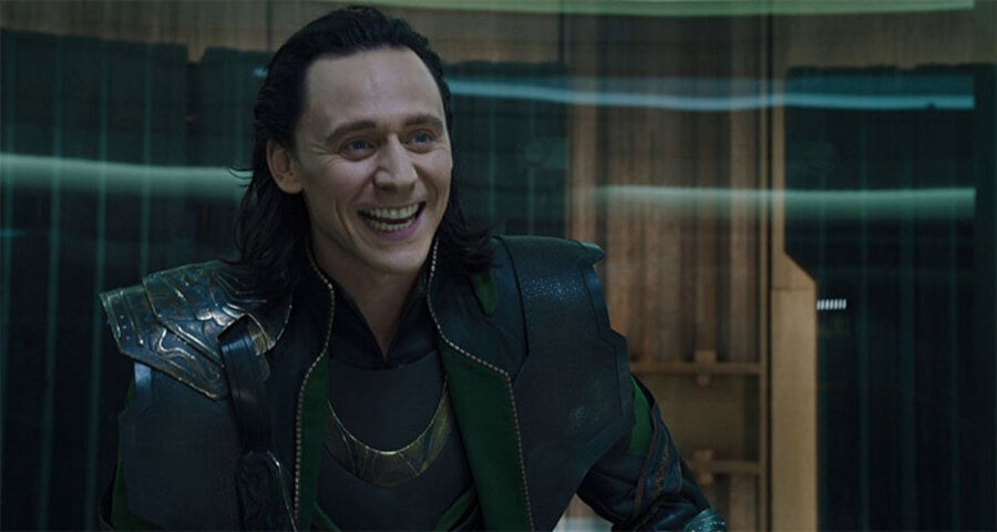 representando gêmeos no vilão de cada signo, Loki, de Os Vingadores, dando risada