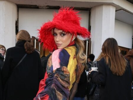 Jordanna Maia: influenciadora brasileira usa look inovador em desfile de marca ucraniana no Paris Fashion Week