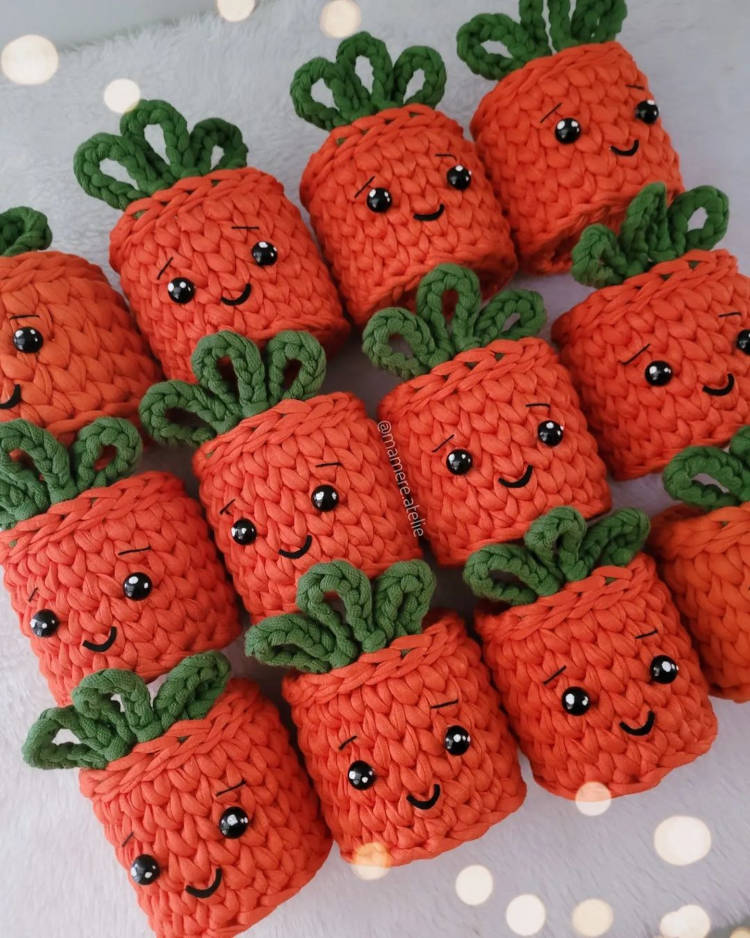 Amiguri em formato de cenoura.