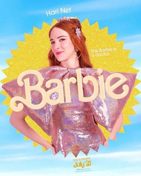 Cartaz do filme Barbie com a Babie de Hari Nef