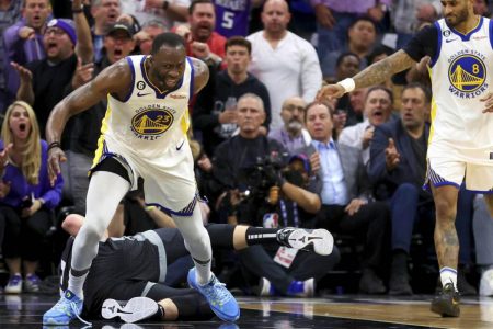 NBA: Draymond Green é suspenso e desfalca Warriors nos playoffs; entenda o caso e punição